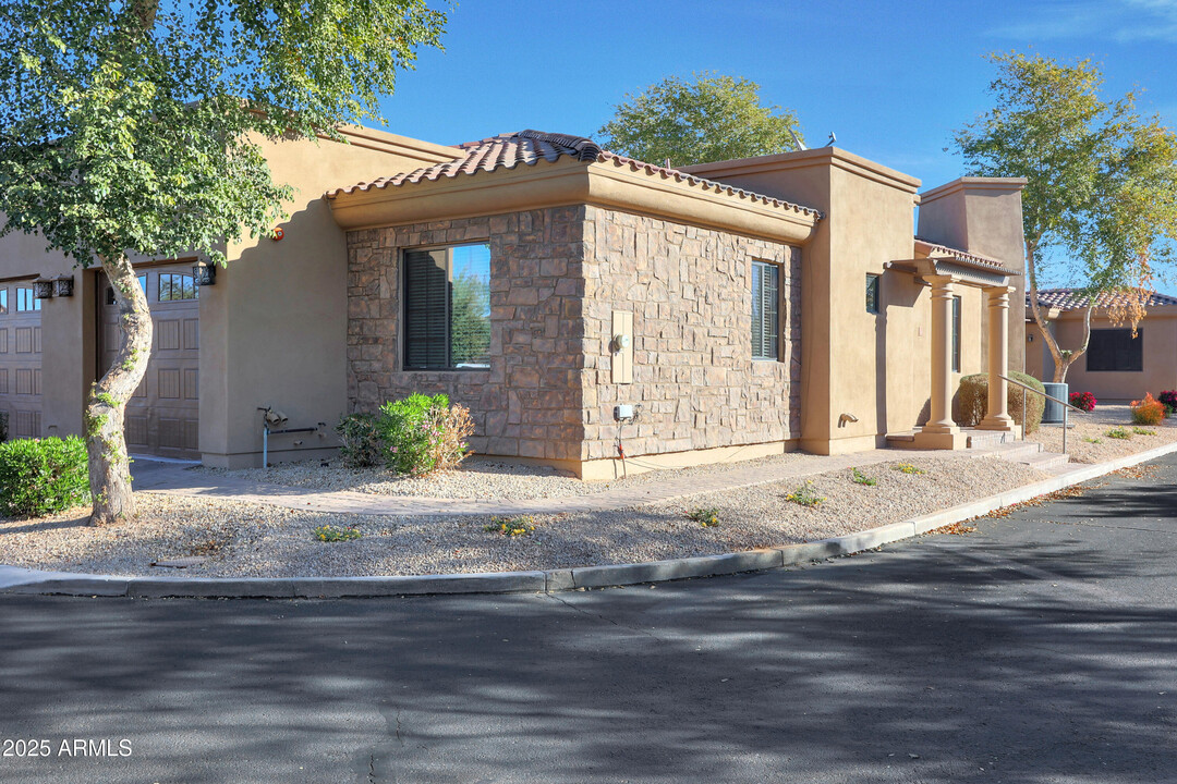 4241 Pebble Creek Pkwy in Goodyear, AZ - Building Photo