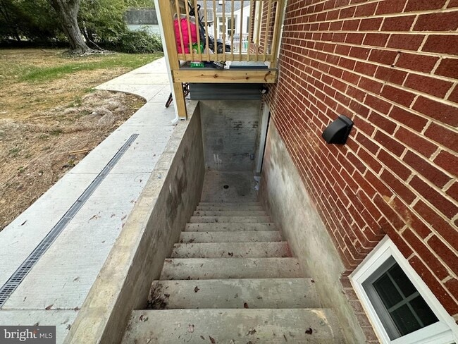 16200 Dorset Rd in Laurel, MD - Building Photo - Building Photo