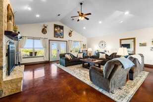 359 Sagebiel Ranch Rd in Fredericksburg, TX - Building Photo