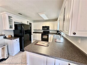 3350 Lakeview Dr in Sebring, FL - Building Photo - Building Photo