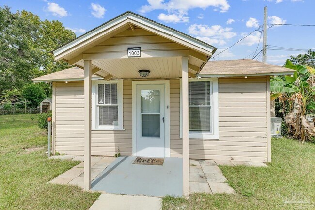 1003 Concordia Blvd in Pensacola, FL - Foto de edificio - Building Photo
