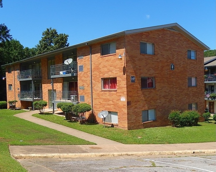 Arnett Apartments in Danville, VA - Building Photo