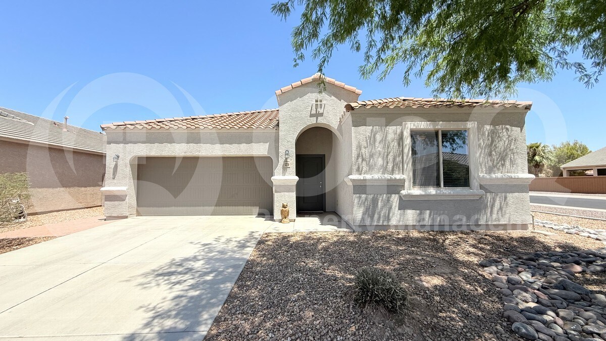 1228 E Palo Verde Dr in Casa Grande, AZ - Building Photo