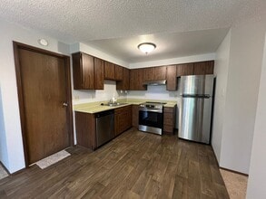 1609 16th Ct SE in Lacey, WA - Building Photo - Building Photo