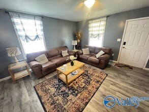 2700 9th Ave SW in Huntsville, AL - Building Photo - Building Photo