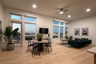 11055 S Las Vegas Blvd in Las Vegas, NV - Building Photo - Building Photo