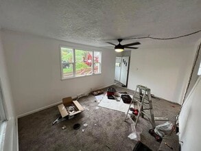 317 Leonard St in Mattydale, NY - Building Photo - Building Photo