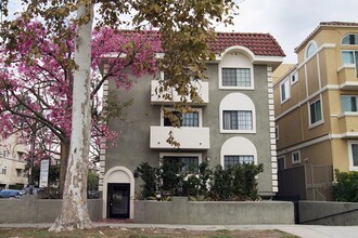 3600 Empire Apartments in Los Angeles, CA - Building Photo - Building Photo