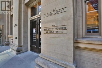 197 Yonge St in Toronto, ON - Building Photo - Building Photo