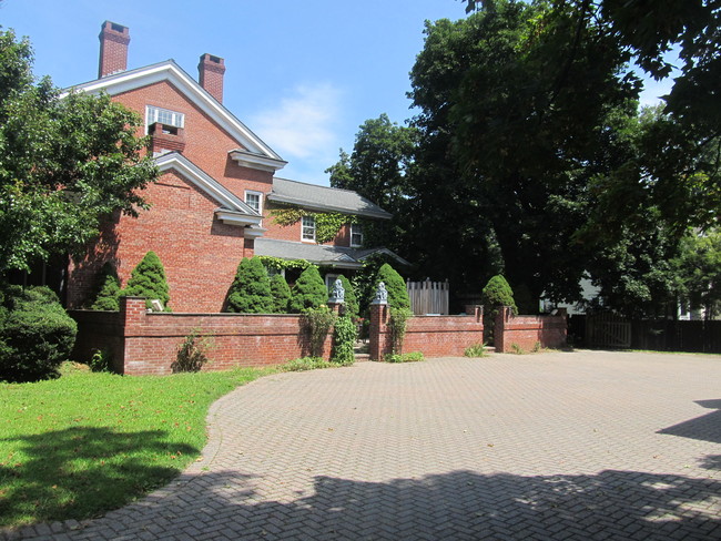 2 S Center St, Unit 56 Elm