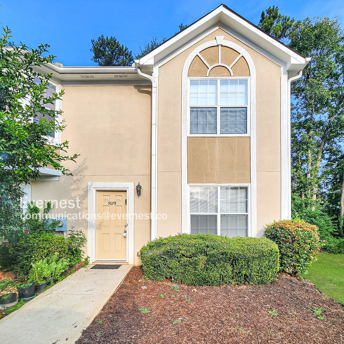 5079 Chupp Way Cir in Stonecrest, GA - Building Photo