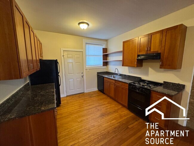 7025 N Sheridan Rd in Chicago, IL - Building Photo - Building Photo