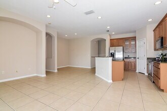 2906 Copper Heigt Ct in Valrico, FL - Foto de edificio - Building Photo