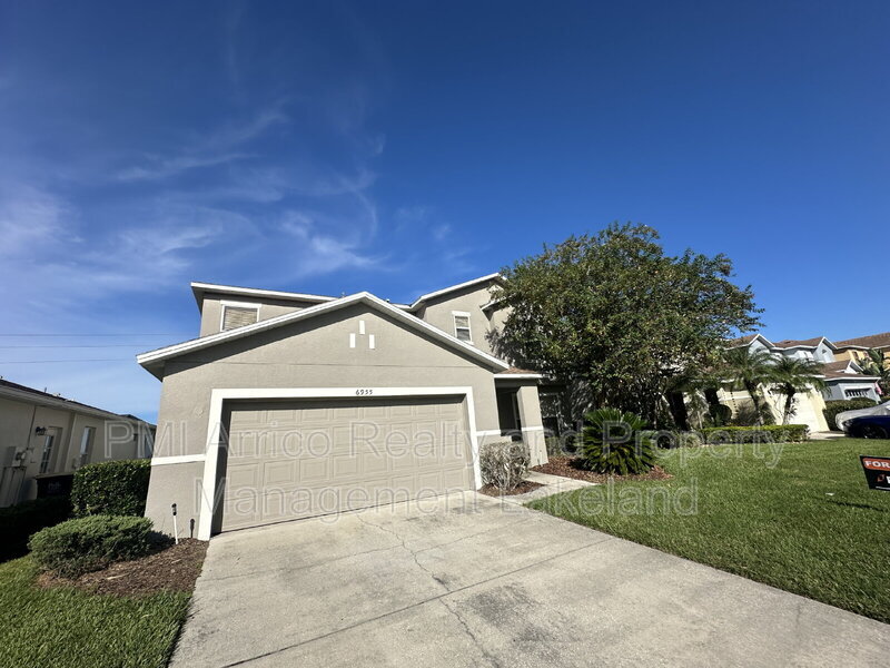 6955 Lake Eaglebrooke Dr in Lakeland, FL - Building Photo