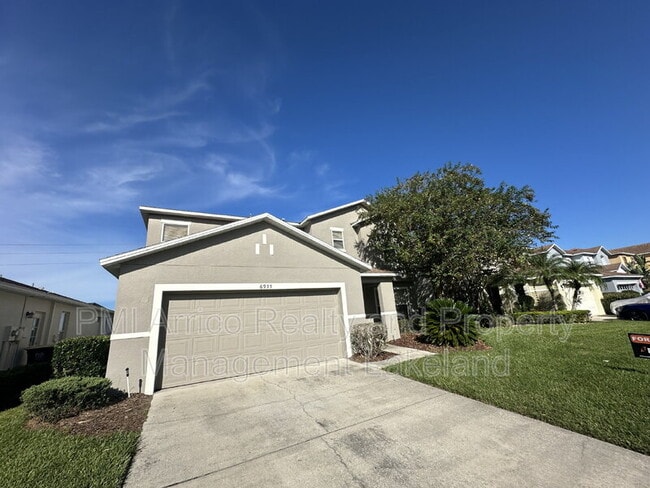 6955 Lake Eaglebrooke Dr