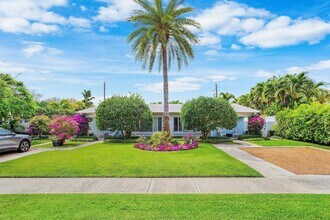 342 NE 7th Ave in Delray Beach, FL - Foto de edificio - Building Photo