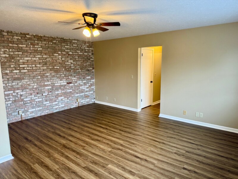 515 Monroe Ave in Huntington, WV - Building Photo