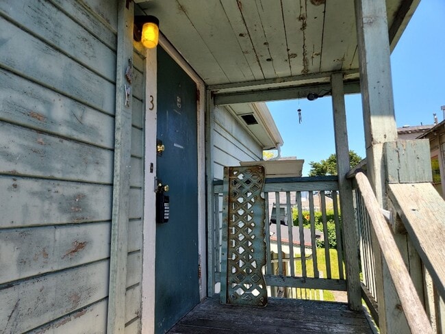 property at 1443 5th St
