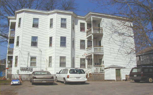 99-105 Walker St in Lowell, MA - Building Photo