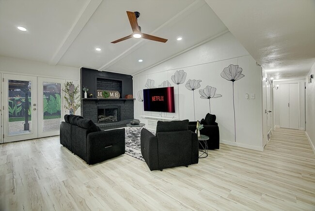 7310 Corta Calle Dr in Houston, TX - Building Photo - Building Photo