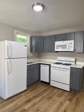 951 Tilden St NW in Atlanta, GA - Building Photo - Building Photo