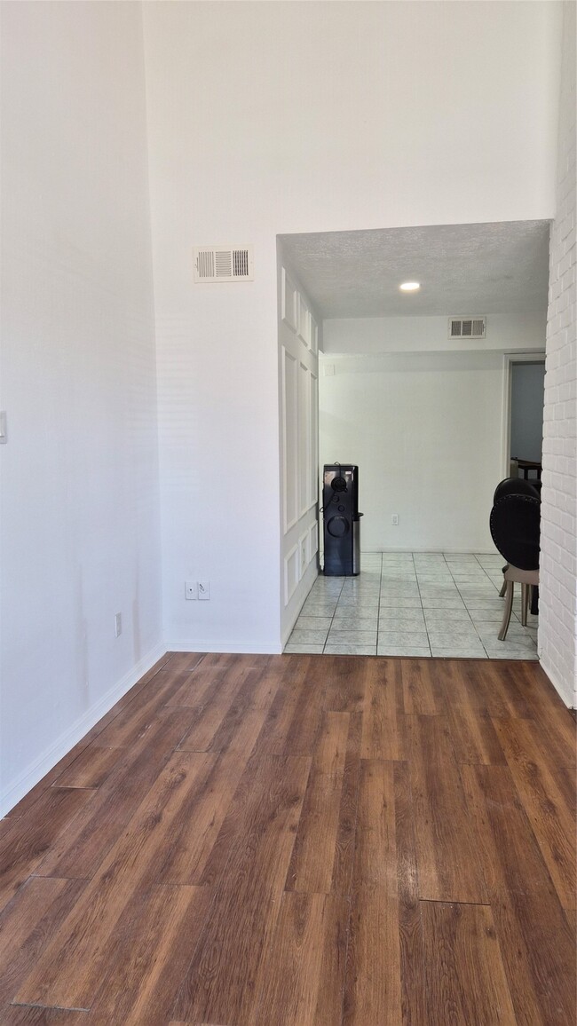 property at 8316 Beechnut St