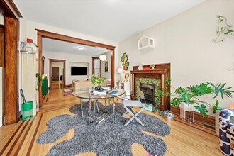 3106 W Fullerton Ave in Chicago, IL - Building Photo - Building Photo