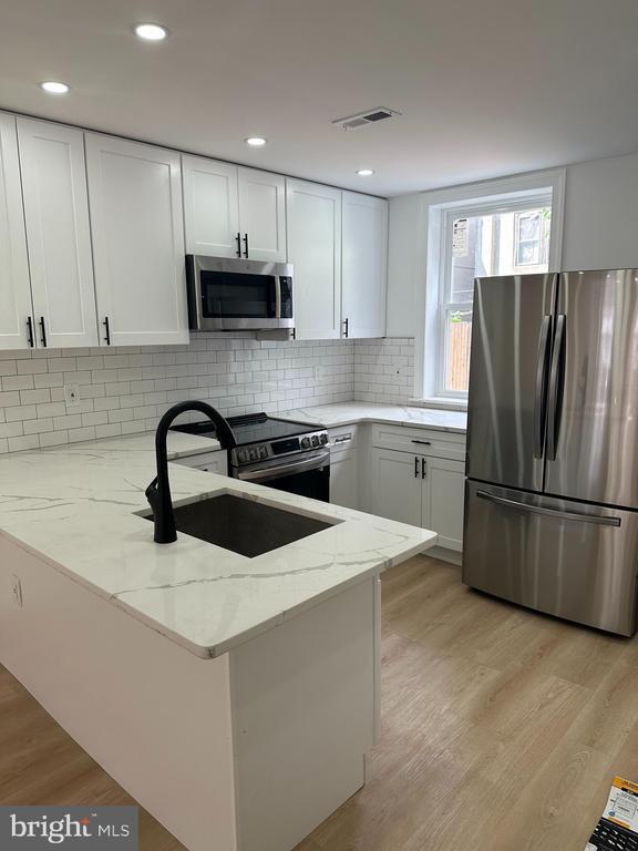 property at 1929 Titan St