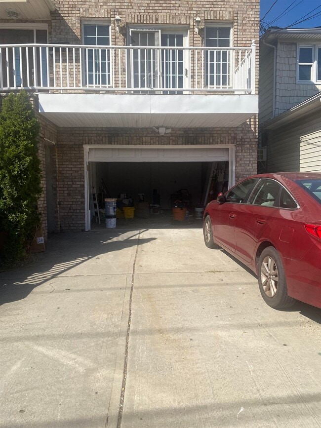 525 Avenue A in Bayonne, NJ - Building Photo - Building Photo