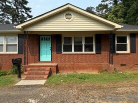 1510 Woodhill Ln in Charlotte, NC - Building Photo