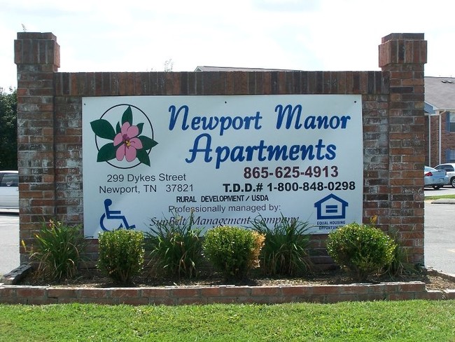 Newport Manor Apartments in Newport, TN - Building Photo - Building Photo