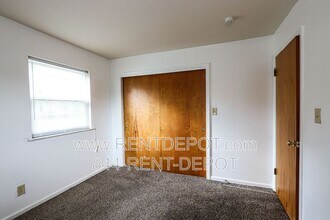 2821 Ravenswood Dr in Evansville, IN - Building Photo - Building Photo