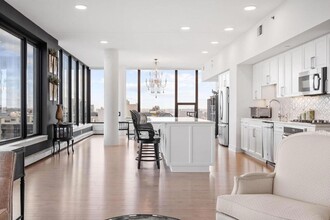 740 Portland Ave in Minneapolis, MN - Building Photo - Building Photo