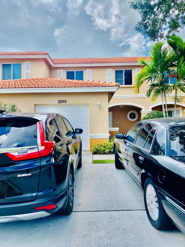 property at 3299 Osprey Ln