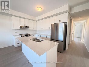 98 Donald Cameron Crescent in Clarington, ON - Building Photo - Building Photo