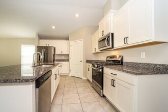 86106 Railway Pl in Yulee, FL - Building Photo - Building Photo