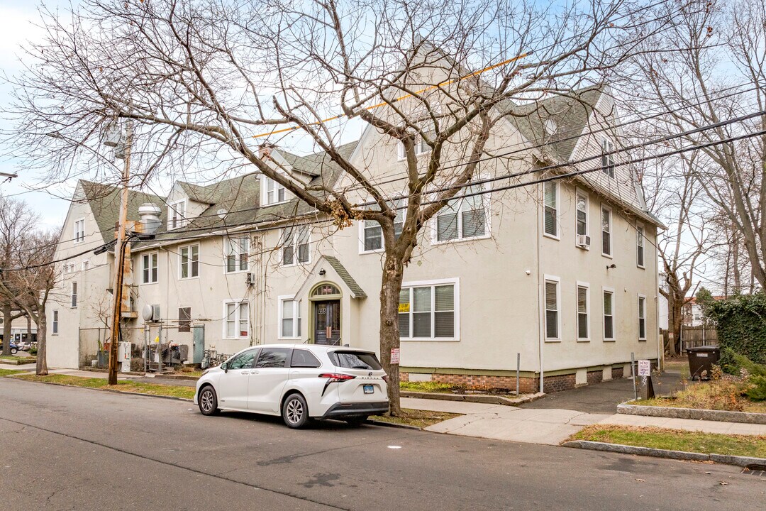 255 Ellsworth Ave in New Haven, CT - Building Photo