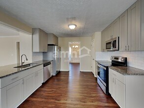 1785 Summit Edge Cir, Unit FS in Loganville, GA - Foto de edificio - Building Photo