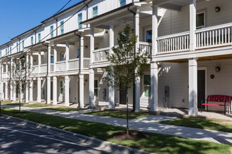 Mitchell Yards in Fayetteville, AR - Foto de edificio - Building Photo