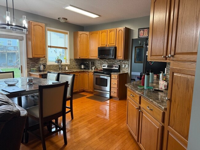 1857 Penstemon Ln in Shakopee, MN - Building Photo - Building Photo