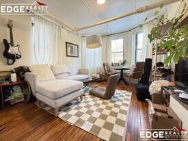 160 Strathmore Rd, Unit 1A in Boston, MA - Building Photo