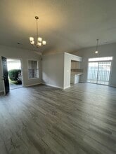 1811 Barberry Dr in Conway, SC - Foto de edificio - Building Photo