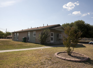 Heritage Oaks in Taylor, TX - Foto de edificio - Building Photo