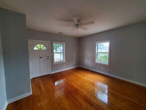 1215 Walnut St in Greensboro, NC - Building Photo - Building Photo