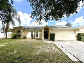 820 Briargrove Ave in Davenport, FL - Building Photo