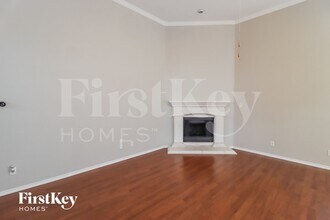 1104 Hearthstone Dr in Burleson, TX - Building Photo - Building Photo