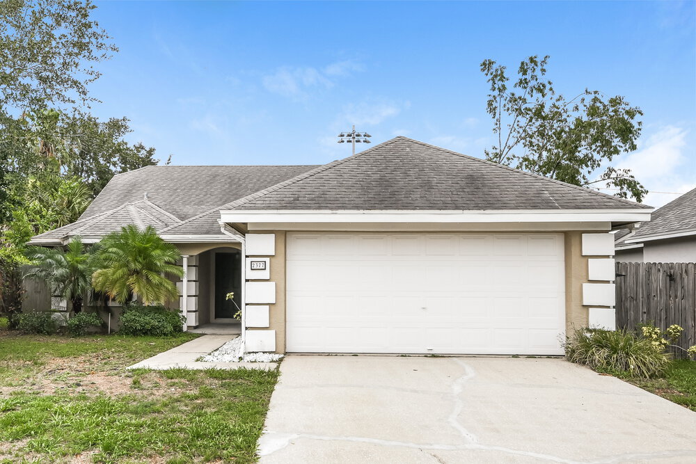 2377 Roanoke Ct in Lake Mary, FL - Building Photo