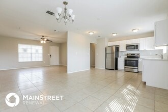 3850 Pan American Blvd in North Port, FL - Building Photo - Building Photo