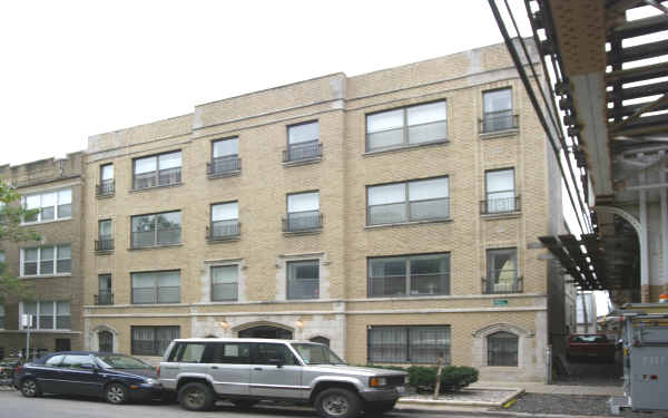 937 W Cornelia Ave in Chicago, IL - Foto de edificio - Building Photo