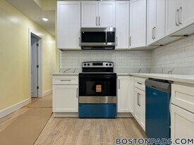 7 Carson St, Unit 2 in Boston, MA - Building Photo